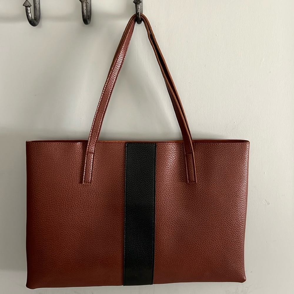 COPY - Vince Camuto Leather Bag EUC
